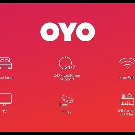 OYO 472 Hotel Sareen New Delhi Buitenkant foto