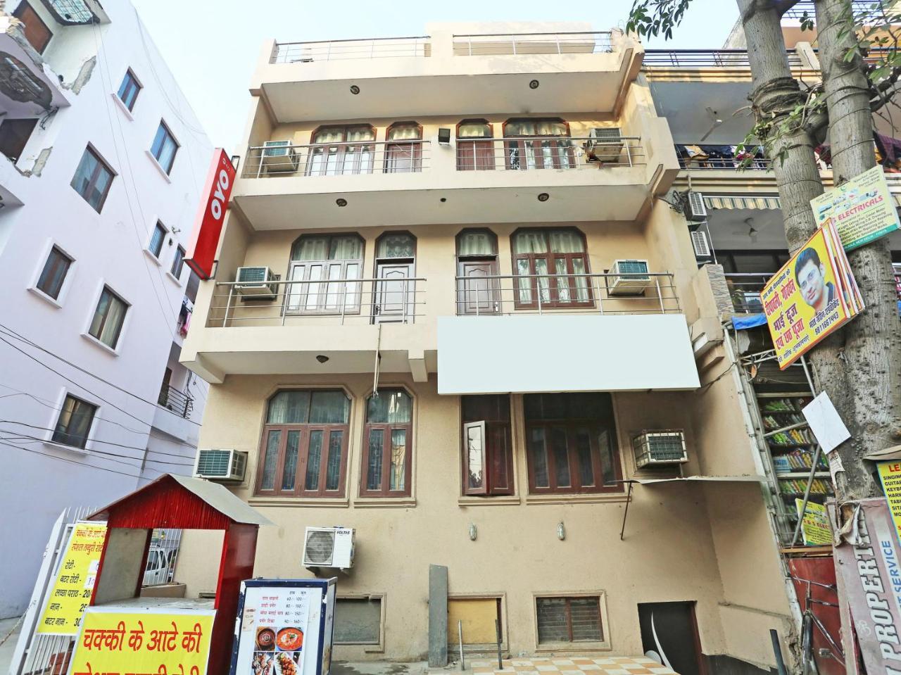 OYO 472 Hotel Sareen New Delhi Buitenkant foto